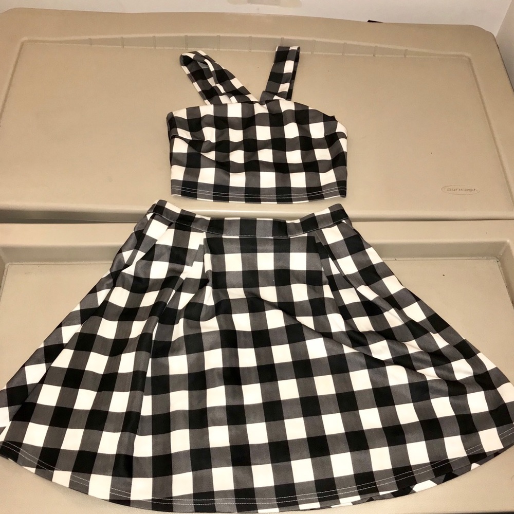 Lucy Paris 2 piece Summer/ Spring Plaid Flirty Set